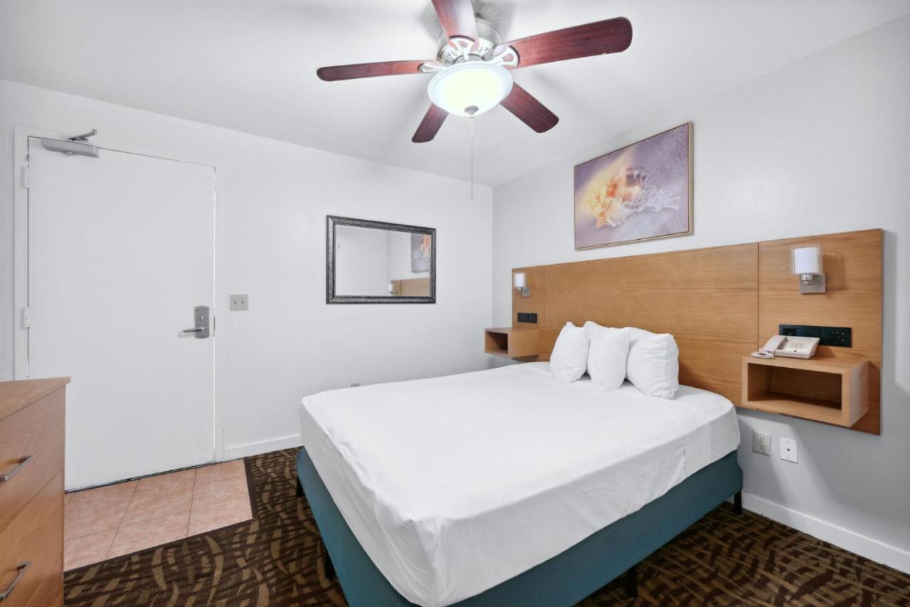 Beach Tower Beachfront Hotel, A By The Sea Resort Панама Сити Бийч Екстериор снимка
