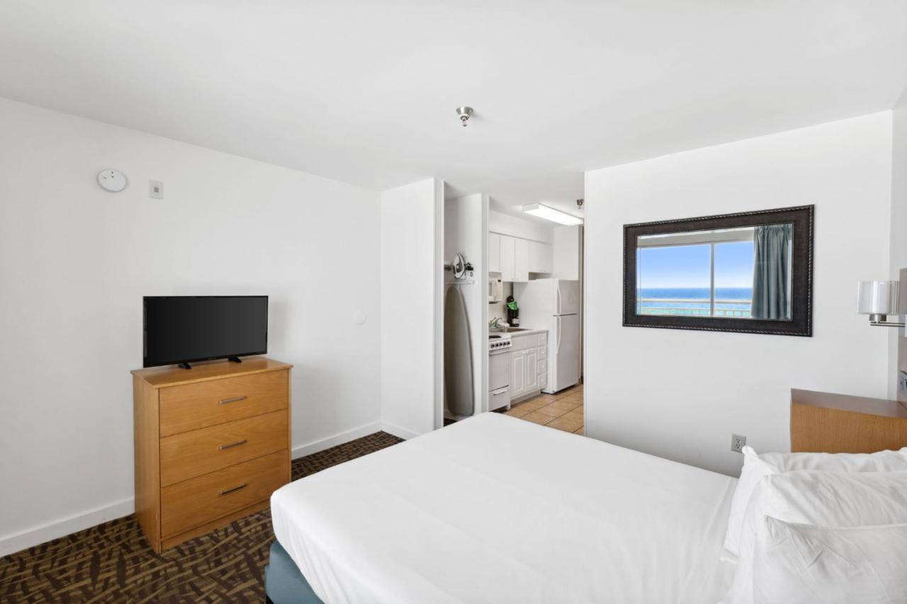 Beach Tower Beachfront Hotel, A By The Sea Resort Панама Сити Бийч Екстериор снимка
